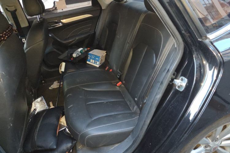 Used Roewe i6 New Energy 2017 45T Hybrid Connect & Smart Enjoyment Edition Left Rear Seat