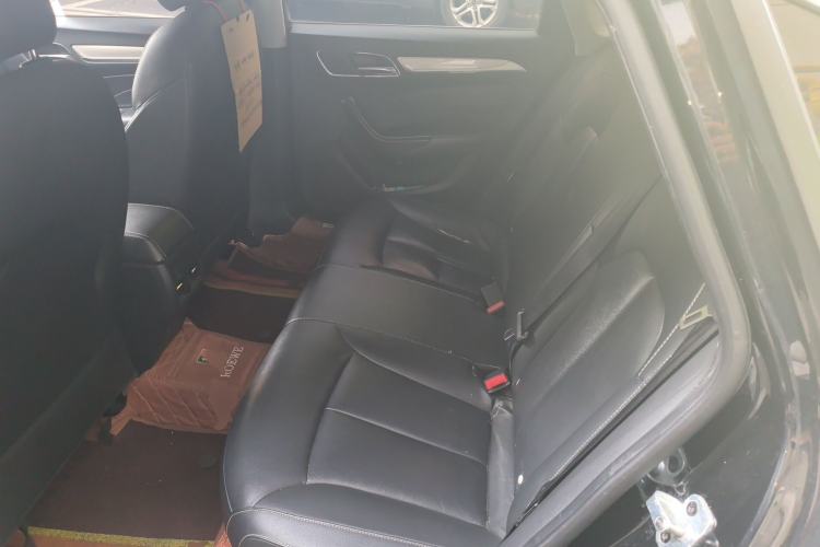 Used Roewe i6 New Energy 2017 45T Hybrid Connect & Smart Enjoyment Edition Left Rear Seat