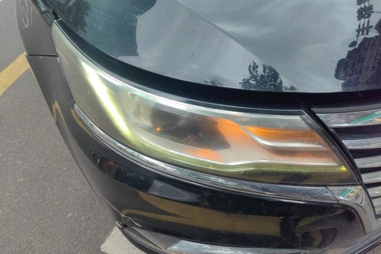 Used Roewe i6 New Energy 2017 45T Hybrid Connect & Smart Enjoyment Edition Right Front Headlight