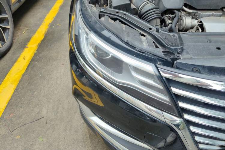 Used Roewe i6 New Energy 2017 45T Hybrid Connect & Smart Enjoyment Edition Right Front Headlight