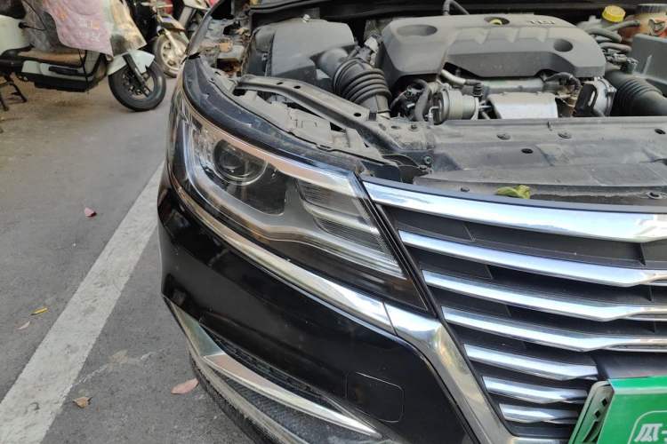 Used Roewe i6 New Energy 2017 45T Hybrid Connect & Smart Enjoyment Edition Right Front Headlight