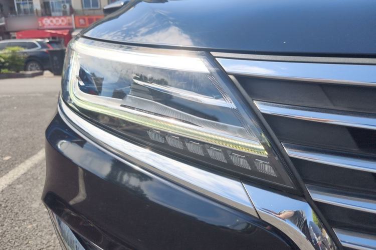 Used Roewe i6 New Energy 2017 45T Hybrid Connective Smart Luxury Edition Right Front Headlight