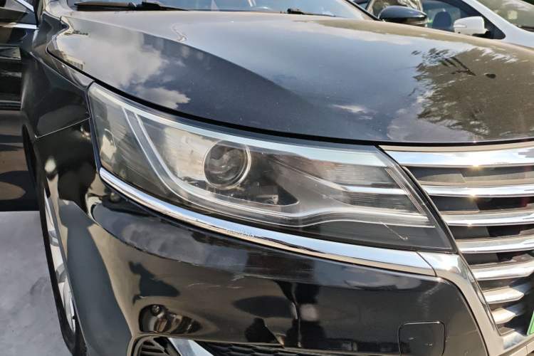 Used Roewe i6 New Energy 2017 45T Hybrid Connect & Smart Enjoyment Edition Right Front Headlight