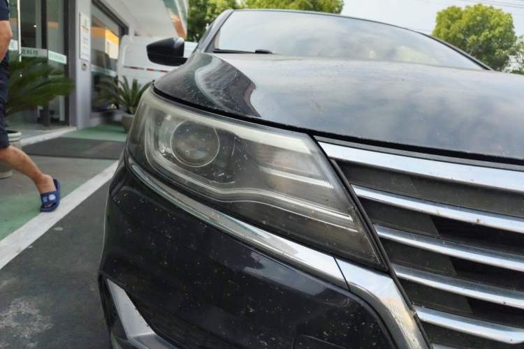 Used Roewe i6 New Energy 2017 45T Hybrid Connect & Smart Enjoyment Edition Right Front Headlight