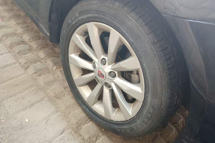 Used Roewe i6 New Energy 2017 45T Hybrid Connect & Smart Enjoyment Edition Right Front Wheel Hub