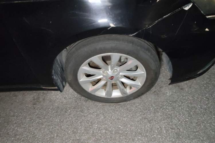 Used Roewe i6 New Energy 2017 45T Hybrid Connect & Smart Enjoyment Edition Right Front Wheel Hub