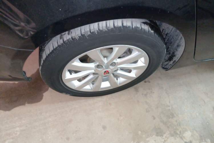 Used Roewe i6 New Energy 2017 45T Hybrid Connect & Smart Enjoyment Edition Right Rear Wheel Hub