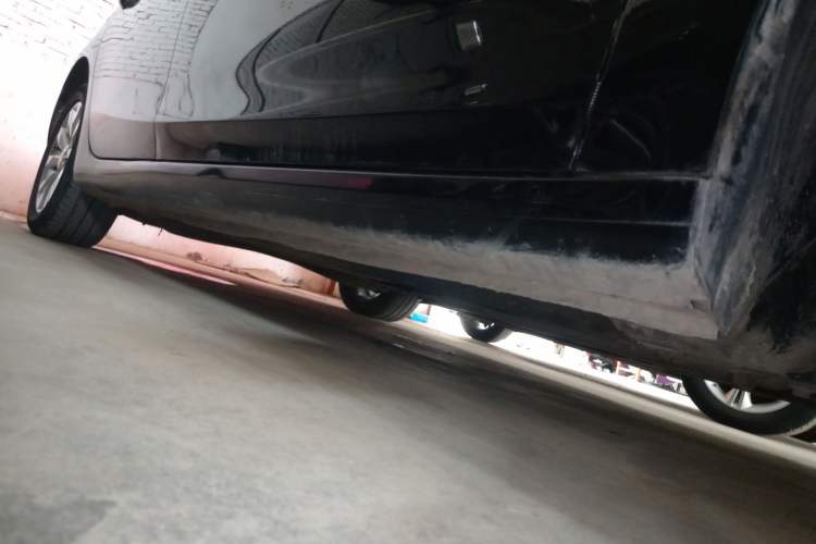 Used Roewe i6 New Energy 2017 45T Hybrid Connect & Smart Enjoyment Edition Right Side Sill