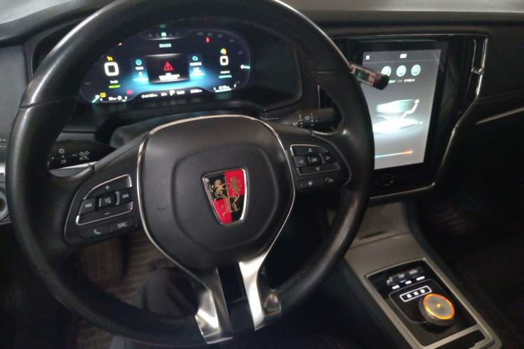 Used Roewe i6 New Energy 2017 45T Hybrid Connect & Smart Enjoyment Edition Steering Wheel