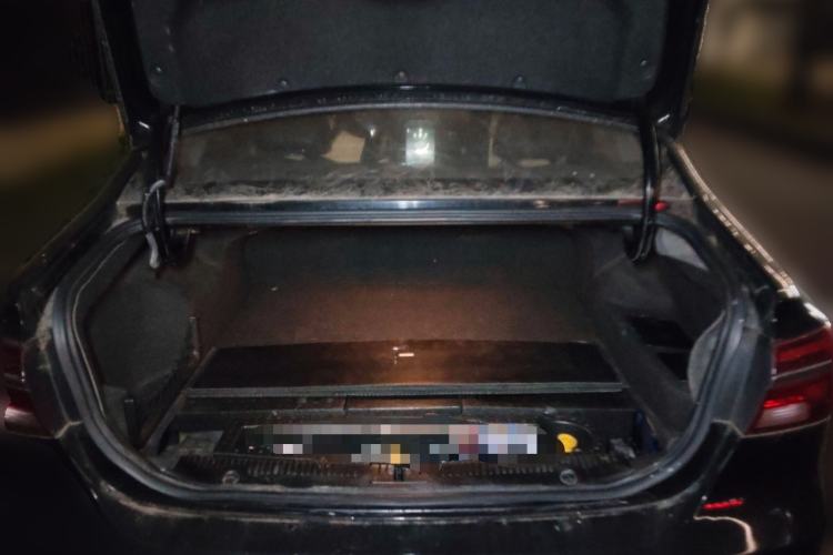 Used Roewe i6 New Energy 2017 45T Hybrid Connect & Smart Enjoyment Edition Trunk