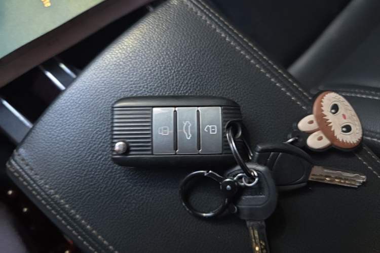 Used Roewe i6 New Energy 2017 45T Hybrid Connect & Smart Enjoyment Edition Vehicle Key
