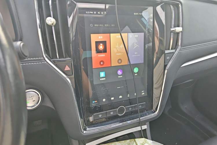 Used Roewe i6 New Energy 2017 45T Hybrid Connect & Smart Enjoyment Edition Audio And AC Panel