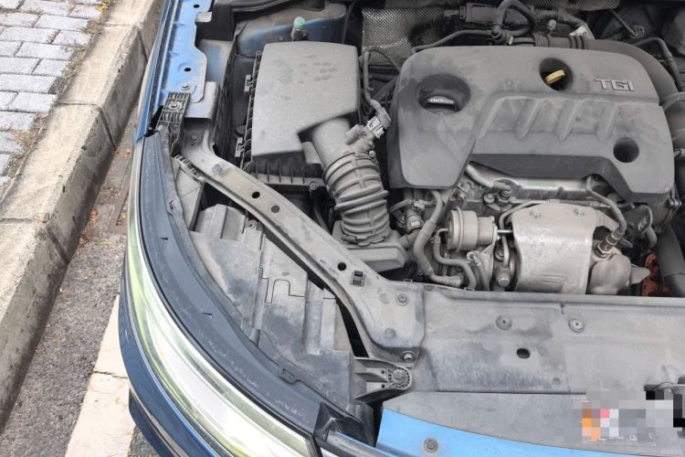 Used Roewe i6 New Energy 2017 45T Hybrid Connect & Smart Enjoyment Edition Engine Bay Right