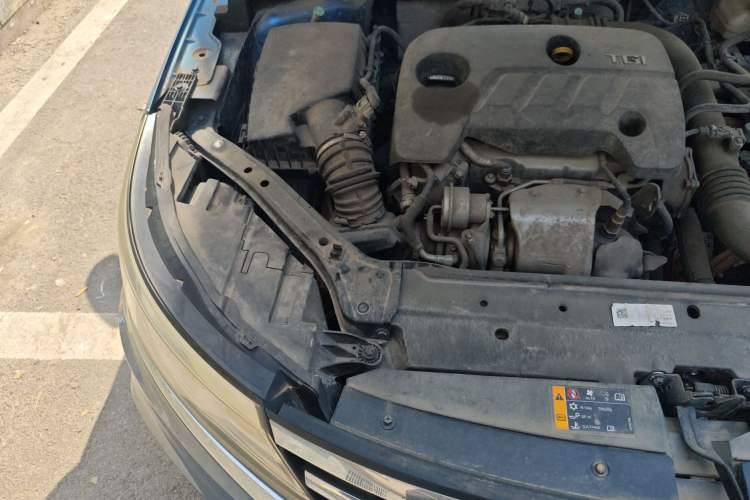 Used Roewe i6 New Energy 2017 45T Hybrid Connect & Smart Enjoyment Edition Engine Bay Right