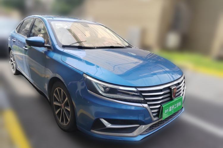Used Roewe i6 New Energy 2017 45T Hybrid Connective Smart Luxury Edition Front Right 45 Deg
