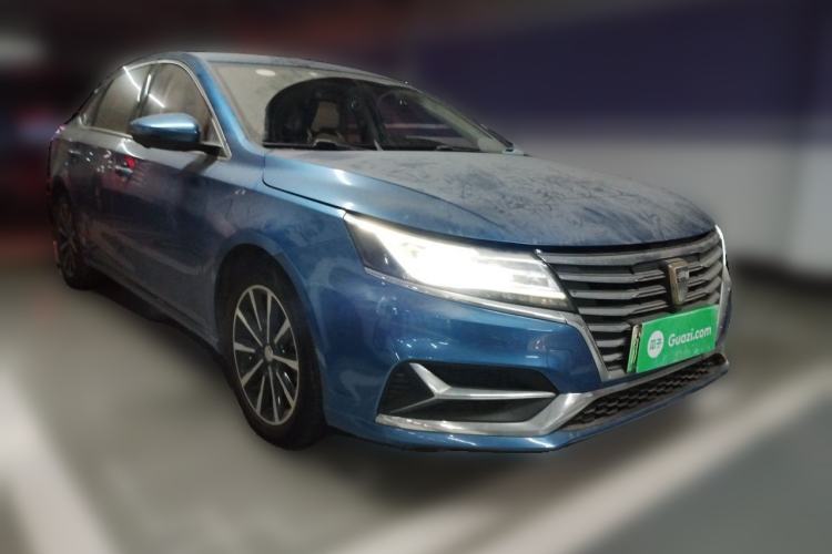 Used Roewe i6 New Energy 2017 45T Hybrid Connective Smart Luxury Edition Front Right 45 Deg