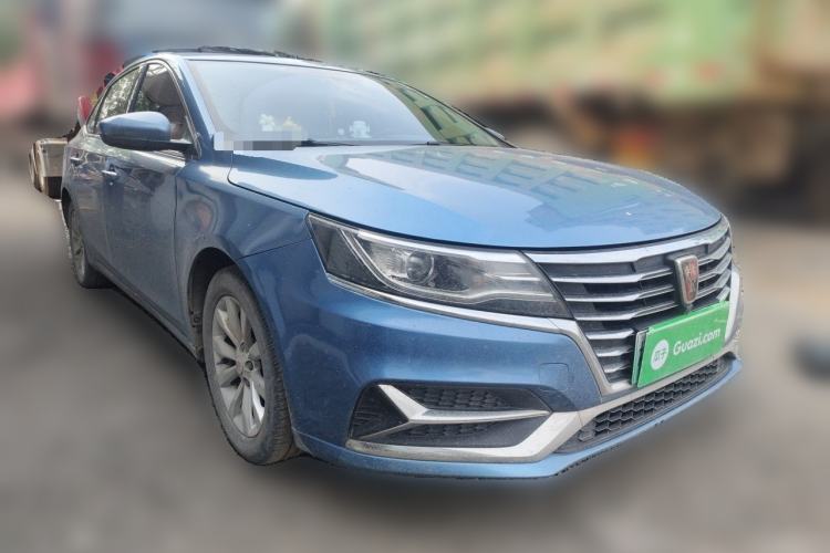 Used Roewe i6 New Energy 2017 45T Hybrid Connect & Smart Enjoyment Edition Front Right 45 Deg