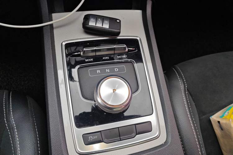 Used Roewe i6 New Energy 2017 45T Hybrid Connective Smart Luxury Edition Gear Lever