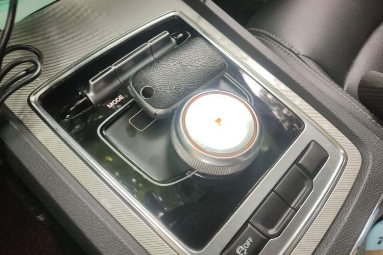 Used Roewe i6 New Energy 2017 45T Hybrid Connect & Smart Enjoyment Edition Gear Lever