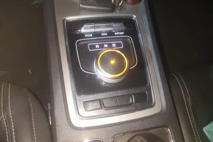 Used Roewe i6 New Energy 2017 45T Hybrid Connect & Smart Enjoyment Edition Gear Lever