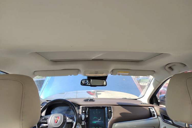 Used Roewe i6 New Energy 2017 45T Hybrid Connective Smart Luxury Edition Headliner