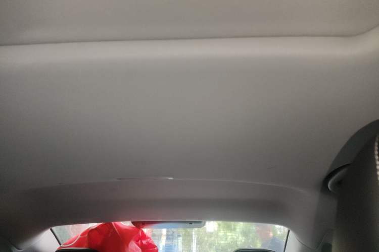 Used Roewe i6 New Energy 2017 45T Hybrid Connect & Smart Enjoyment Edition Headliner