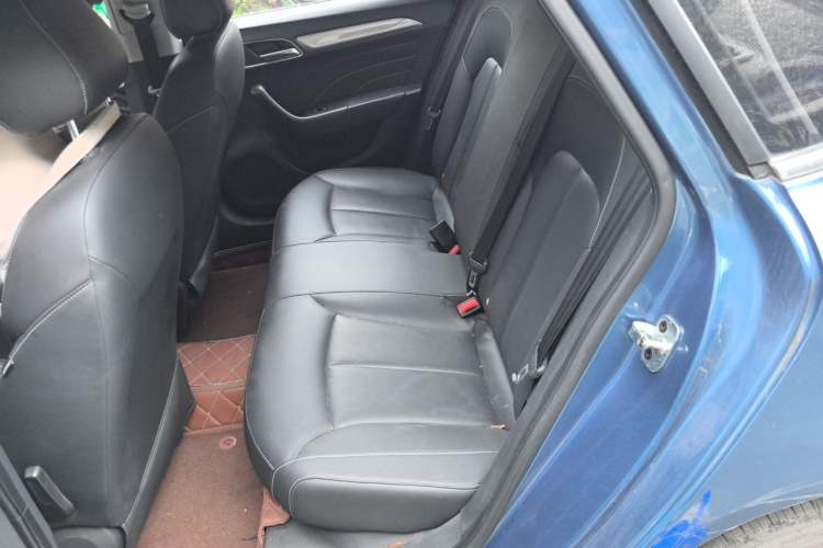 Used Roewe i6 New Energy 2017 45T Hybrid Connect & Smart Enjoyment Edition Left Rear Seat