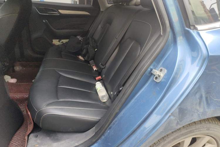 Used Roewe i6 New Energy 2017 45T Hybrid Connect & Smart Enjoyment Edition Left Rear Seat