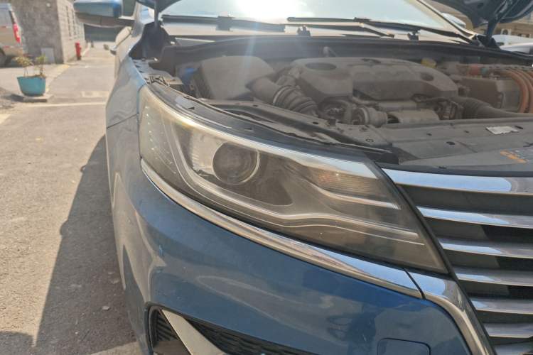 Used Roewe i6 New Energy 2017 45T Hybrid Connect & Smart Enjoyment Edition Right Front Headlight