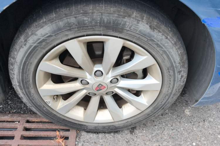 Used Roewe i6 New Energy 2017 45T Hybrid Connect & Smart Enjoyment Edition Right Front Wheel Hub