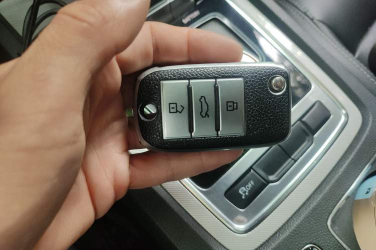 Used Roewe i6 New Energy 2017 45T Hybrid Connect & Smart Enjoyment Edition Vehicle Key