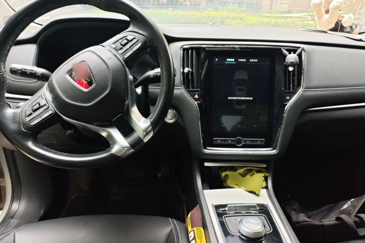 Used Roewe i6 New Energy 2017 45T Hybrid Connect & Smart Enjoyment Edition Center Console