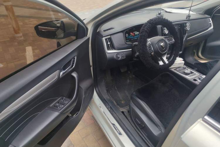 Used Roewe i6 New Energy 2017 45T Hybrid Connect & Smart Enjoyment Edition Driver Seat