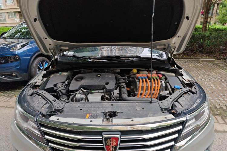 Used Roewe i6 New Energy 2017 45T Hybrid Connect & Smart Enjoyment Edition Engine Bay