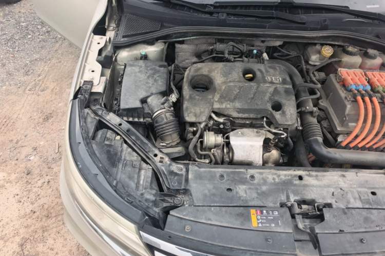 Used Roewe i6 New Energy 2017 45T Hybrid Connect & Smart Enjoyment Edition Engine Bay Right