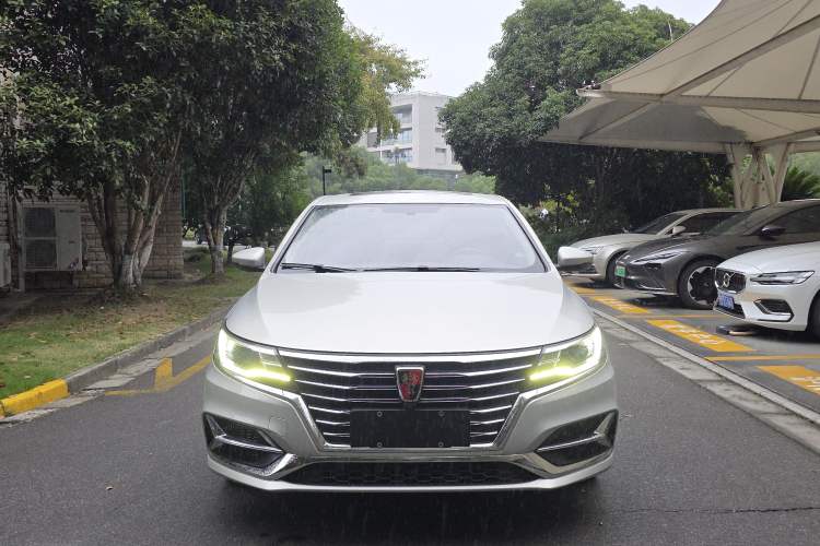 Used Roewe i6 New Energy 2017 45T Hybrid Connect & Smart Enjoyment Edition Exterior 1