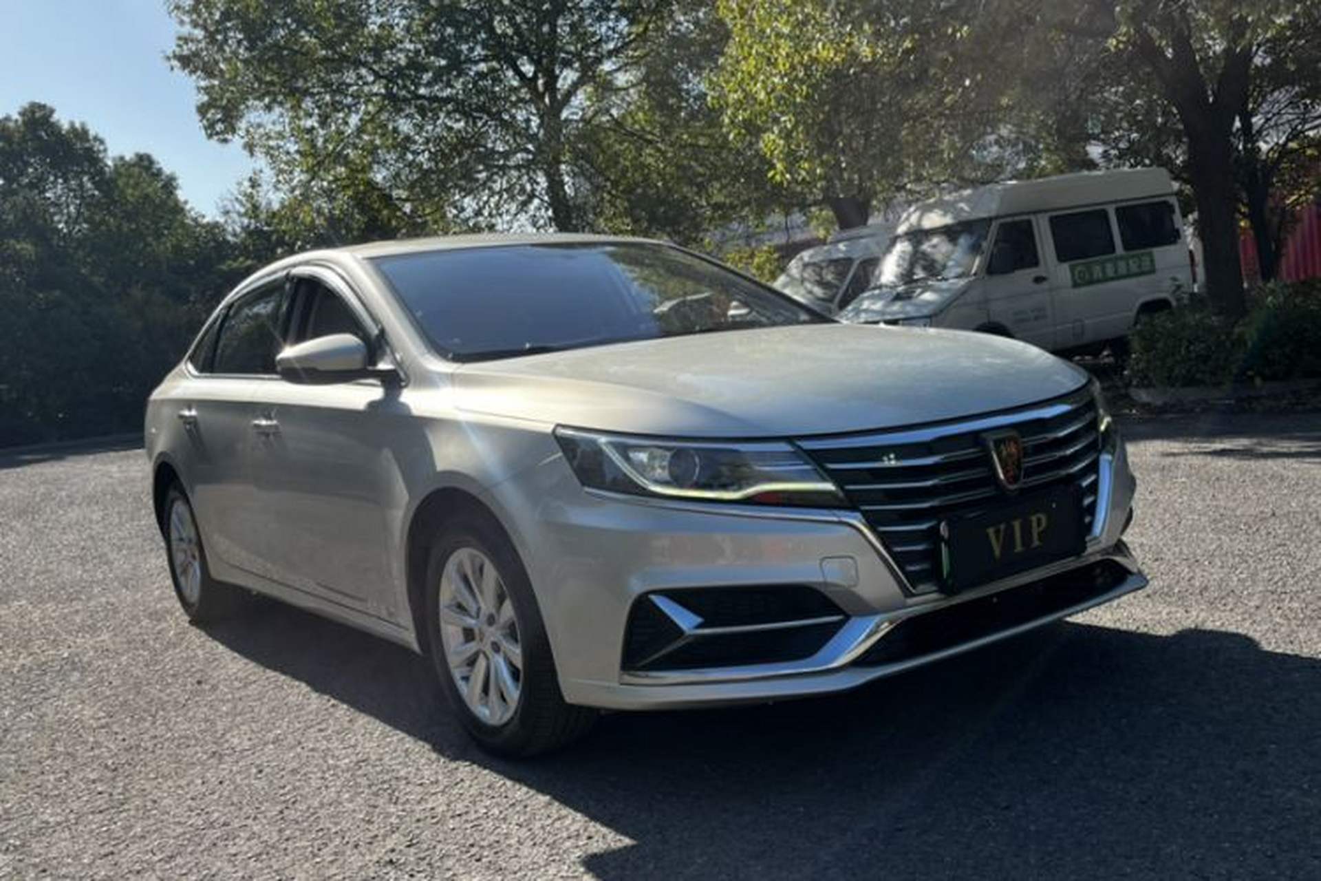 Used Roewe i6 New Energy 2017 45T Hybrid Connect & Smart Enjoyment Edition Exterior 1