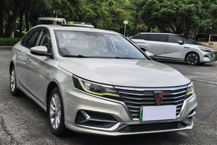 Used Roewe i6 New Energy 2017 45T Hybrid Connect & Smart Enjoyment Edition Exterior 2