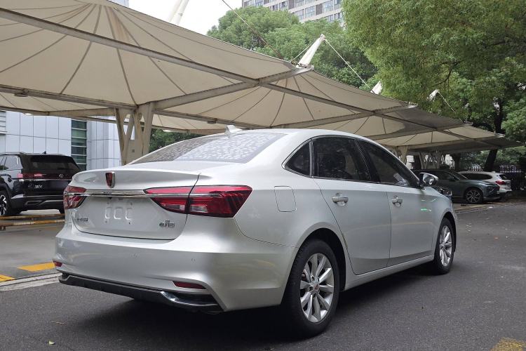 Used Roewe i6 New Energy 2017 45T Hybrid Connect & Smart Enjoyment Edition Exterior 3