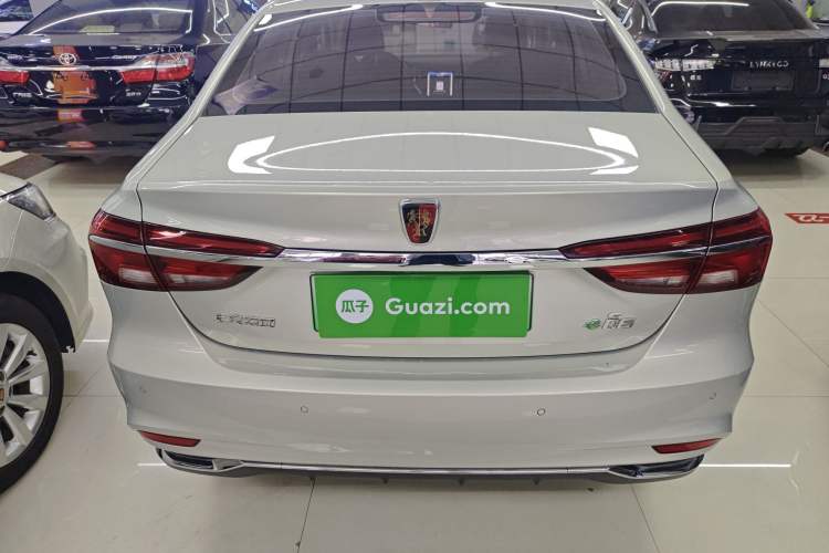 Used Roewe i6 New Energy 2017 45T Hybrid Connect & Smart Enjoyment Edition Exterior 4