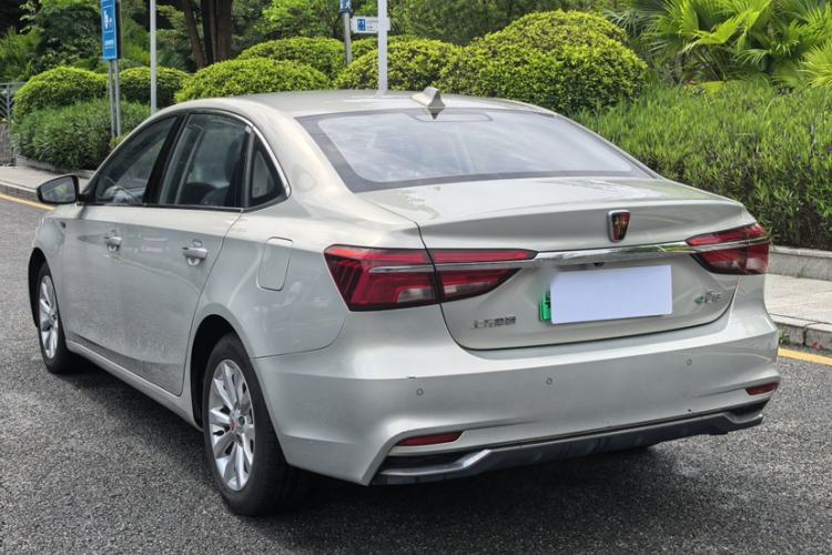 Used Roewe i6 New Energy 2017 45T Hybrid Connect & Smart Enjoyment Edition Exterior 4
