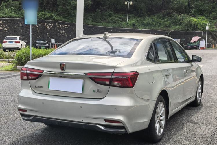 Used Roewe i6 New Energy 2017 45T Hybrid Connect & Smart Enjoyment Edition Exterior 6
