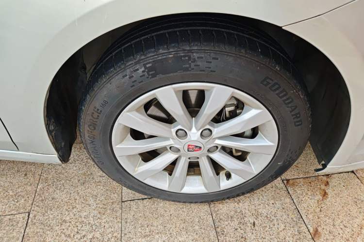 Used Roewe i6 New Energy 2017 45T Hybrid Connect & Smart Enjoyment Edition Exterior 7