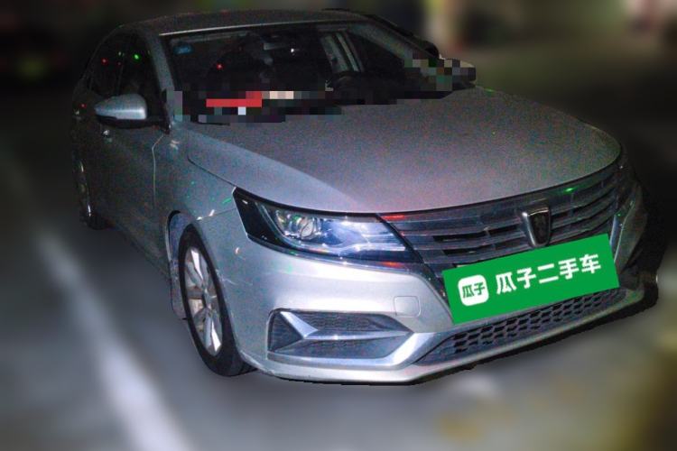 Used Roewe i6 New Energy 2017 45T Hybrid Connect & Smart Enjoyment Edition Front Right 45 Deg