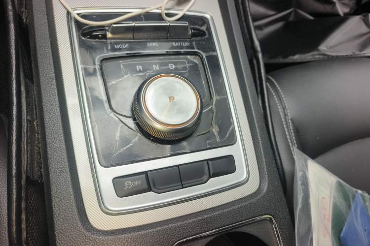 Used Roewe i6 New Energy 2017 45T Hybrid Connect & Smart Enjoyment Edition Gear Lever