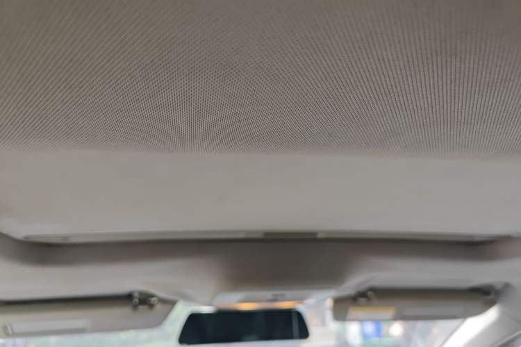 Used Roewe i6 New Energy 2017 45T Hybrid Connect & Smart Enjoyment Edition Headliner