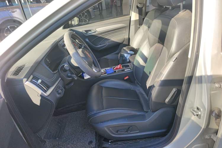 Used Roewe i6 New Energy 2017 45T Hybrid Connect & Smart Enjoyment Edition Left Front Seat