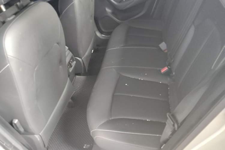 Used Roewe i6 New Energy 2017 45T Hybrid Connect & Smart Enjoyment Edition Left Rear Seat