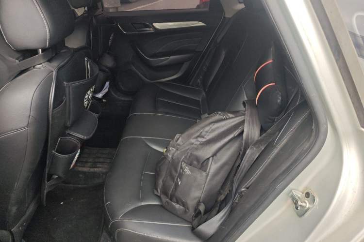 Used Roewe i6 New Energy 2017 45T Hybrid Connect & Smart Enjoyment Edition Left Rear Seat