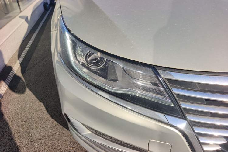Used Roewe i6 New Energy 2017 45T Hybrid Connect & Smart Enjoyment Edition Right Front Headlight
